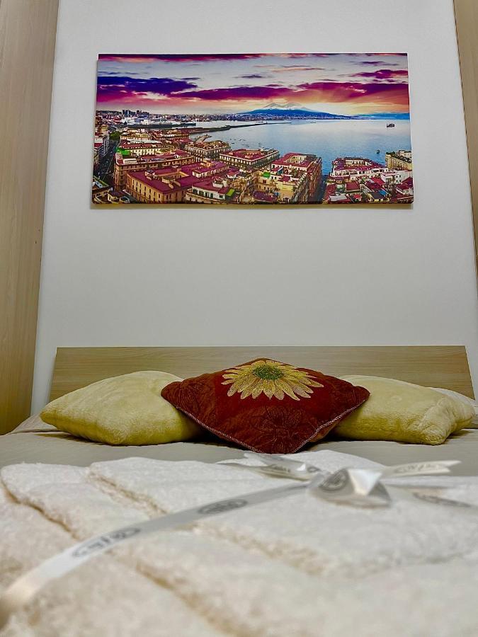 Materday Apartment Naples Luaran gambar