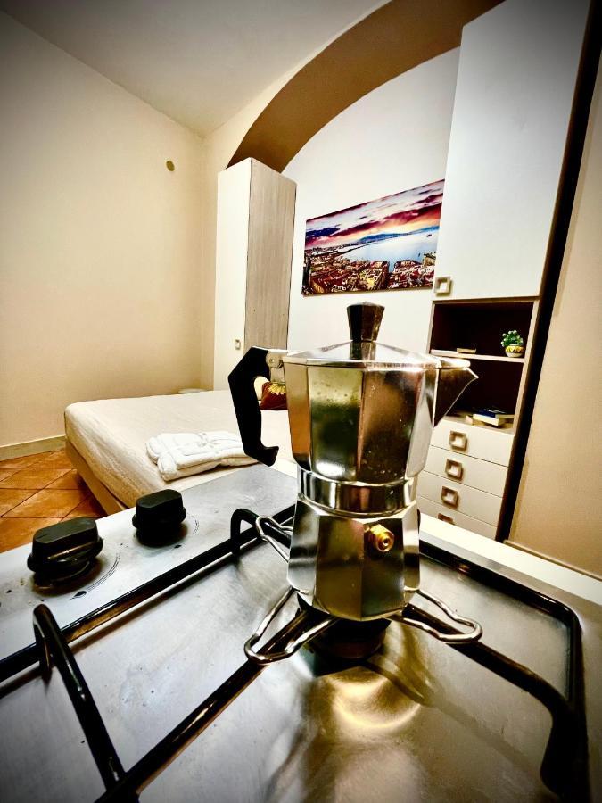 Materday Apartment Naples Luaran gambar